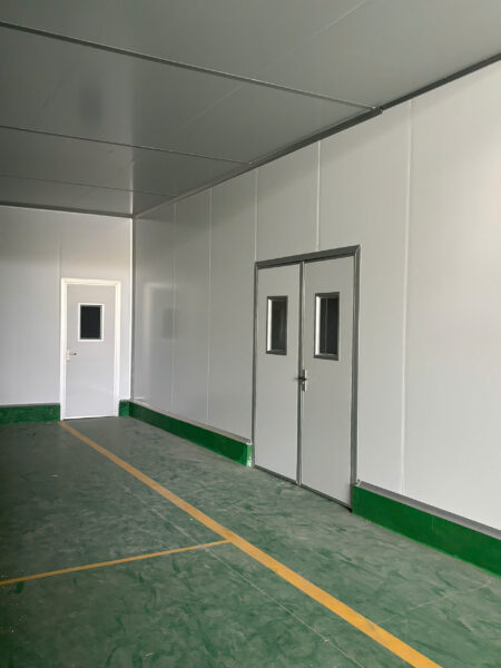 Thi Công Vách Panel Trần Mái Nhà Xưởng Ngăn Phòng Giá Rẻ 160k/m2 tại TPHCM [Mới Nhất 2026] - thi cong panel nha may hoang kim 17
